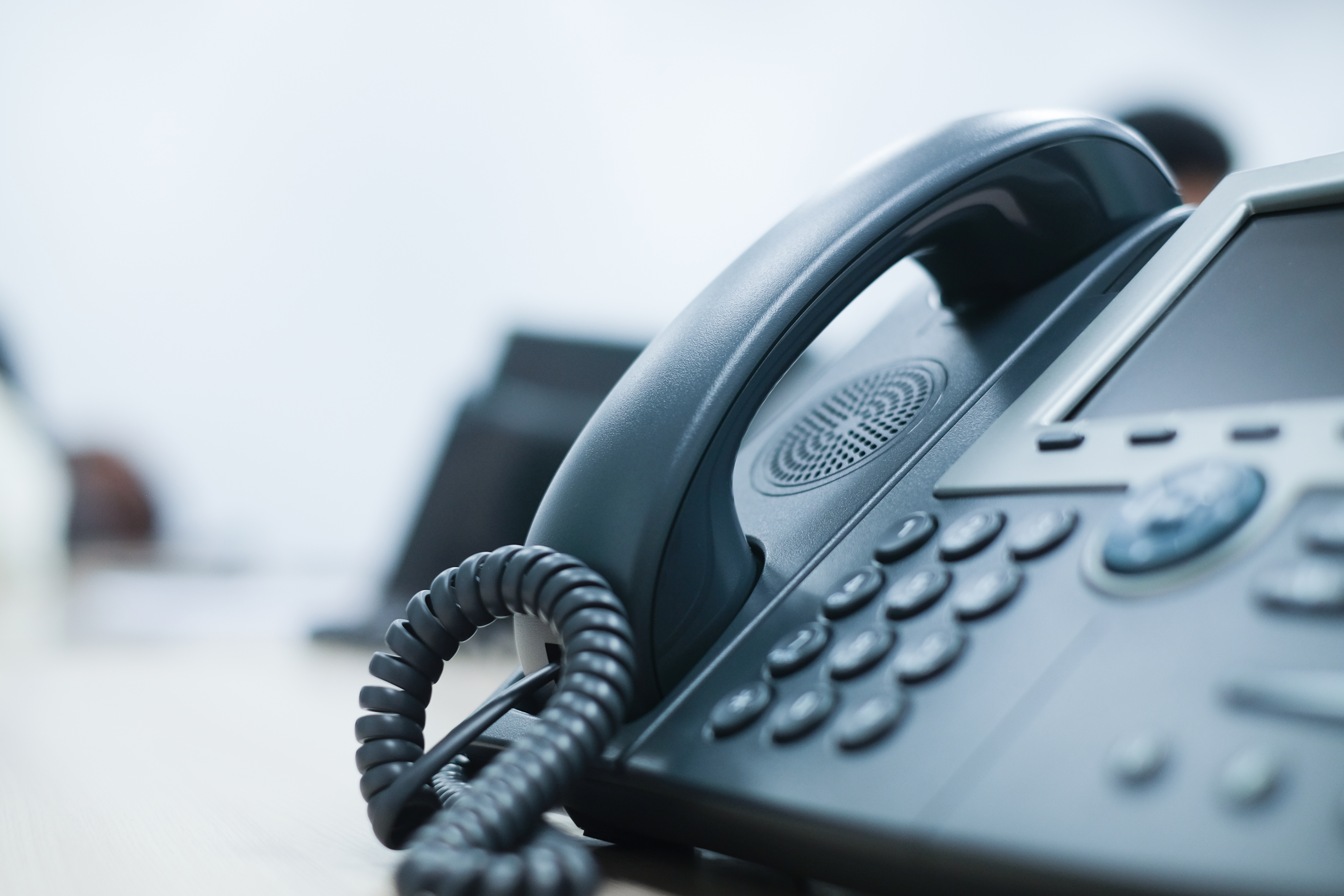 Will a VoIP Phone System Work Without the Internet?